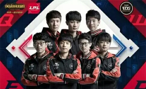 球迷们的不 球迷们的不