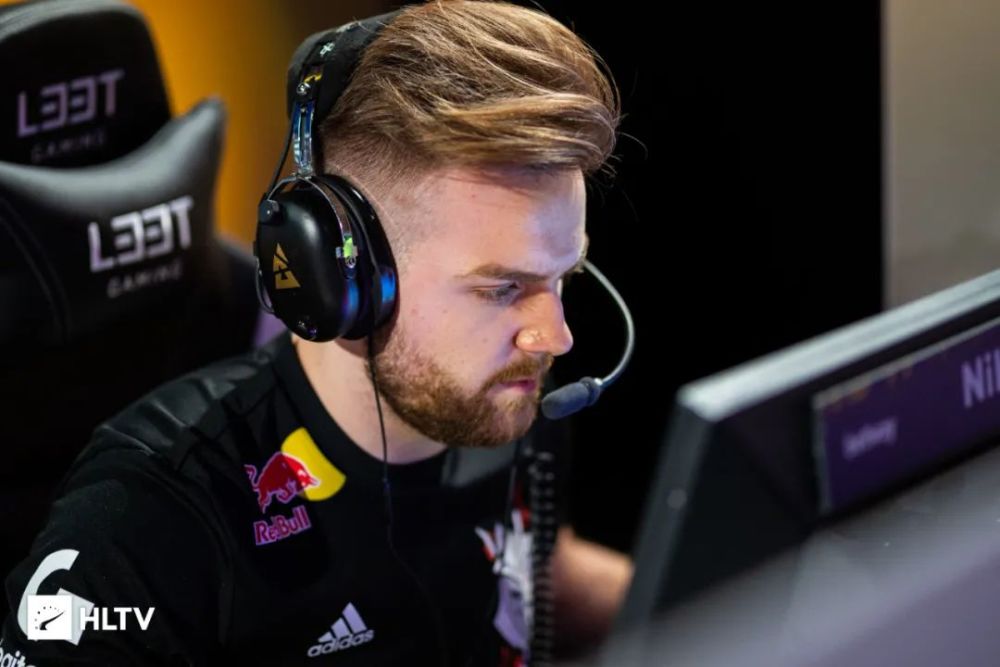 球稳定性与 球稳定性与